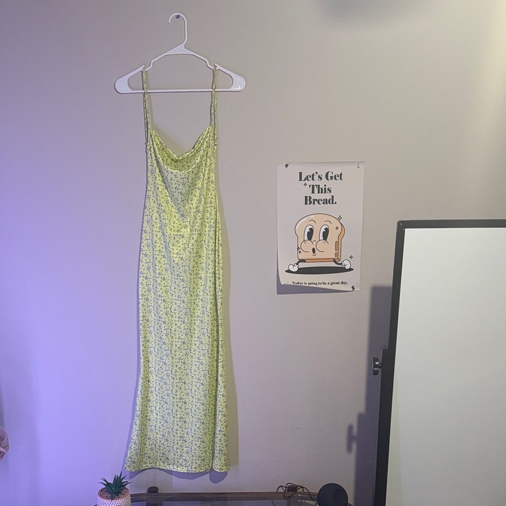 Floral Backless Yellow Maxi Dress